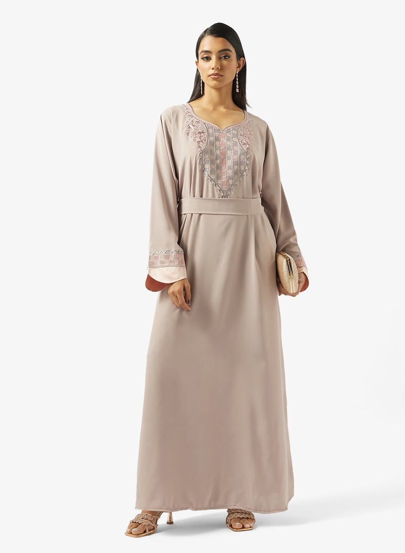 hayas closet Embroidered Belted Jalabiya - Image 1
